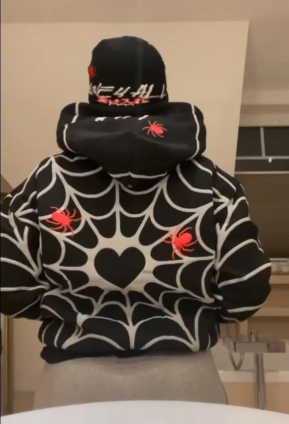 

Men Black Spider Print Hoodie Pullover Hip Hop Punk Long Sleeve Jacket Winter Couple Casual Sweatshirt Women Y2K Clothes EMO