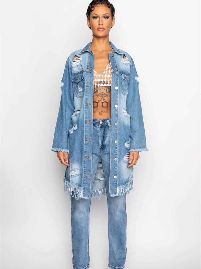 

Женская джинсовая куртка на пуговицах, с открытой спиной