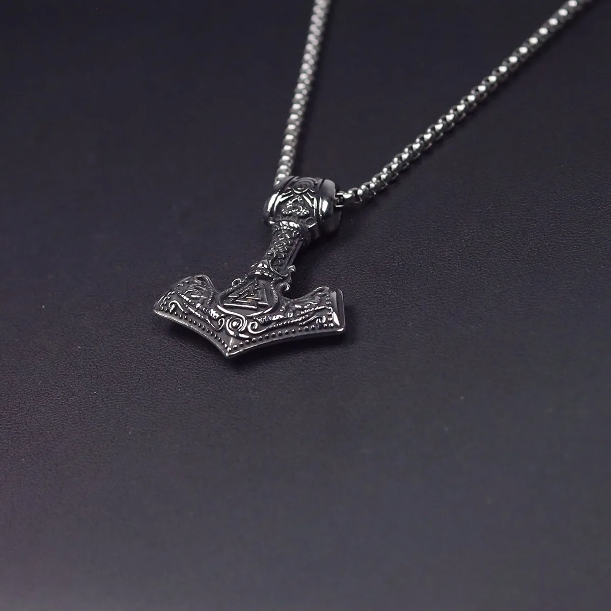 Мужской браслет из нержавеющей стали с изображением молотка Тора