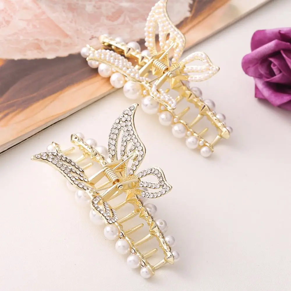 

Girls Grasping Clip Unique Cross Female Hair Accessories Rhinestone Catch Clip Pearl Hair Claw Korean Style Hair Clip