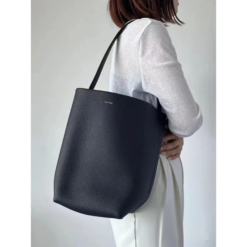 Casual Soft Skin Tote Large-capacity Bucket Bag Advanced Sense Niche Ladies Casual Commuter Portable Shoulder Bag 2023 Summer