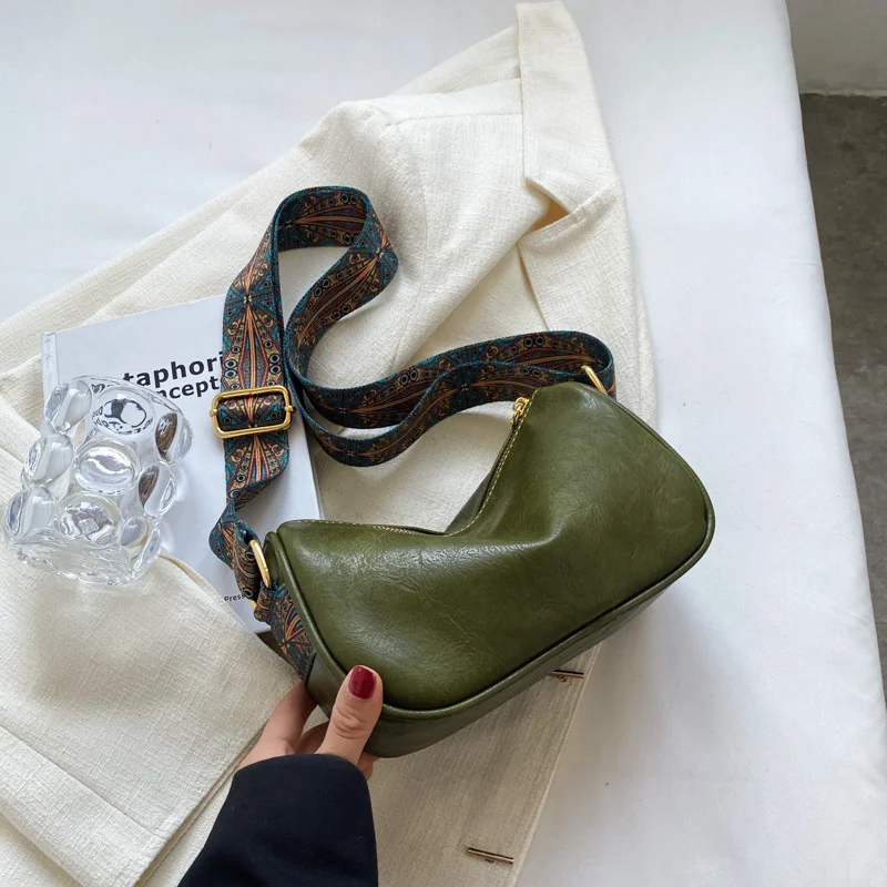 Niche Design Everything Wide Strap Crossbody Bag Women's New Fashion Single Shoulder Boston Pillow Bag