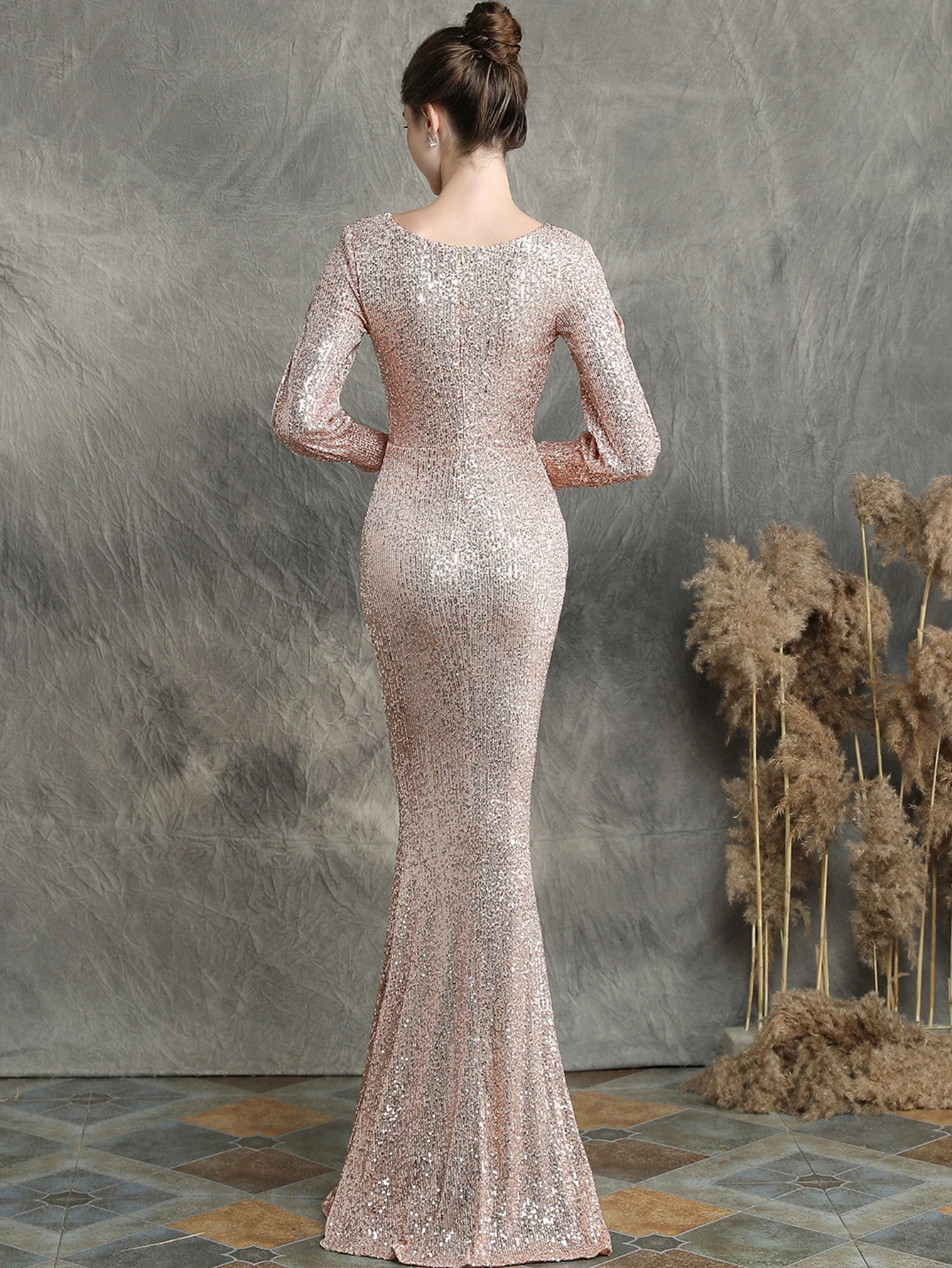 Платье женское длинное с блестками пикантное элегантное вечернее для выпускного