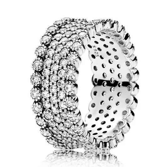 

Женское кольцо из серебра 925 пробы с кристаллами