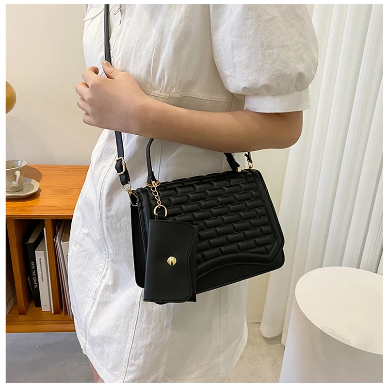 

New Solid Color Fashion Chain Cross Body Portable Small Square Bag For Women