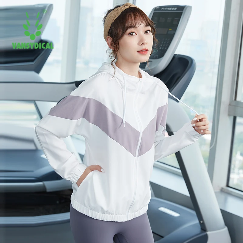 

Running Jacket Women Color Patchwork Zipper Long Sleeve Hooded Sports Active Wear for Women Gym Clothing Jersey Fitness Top