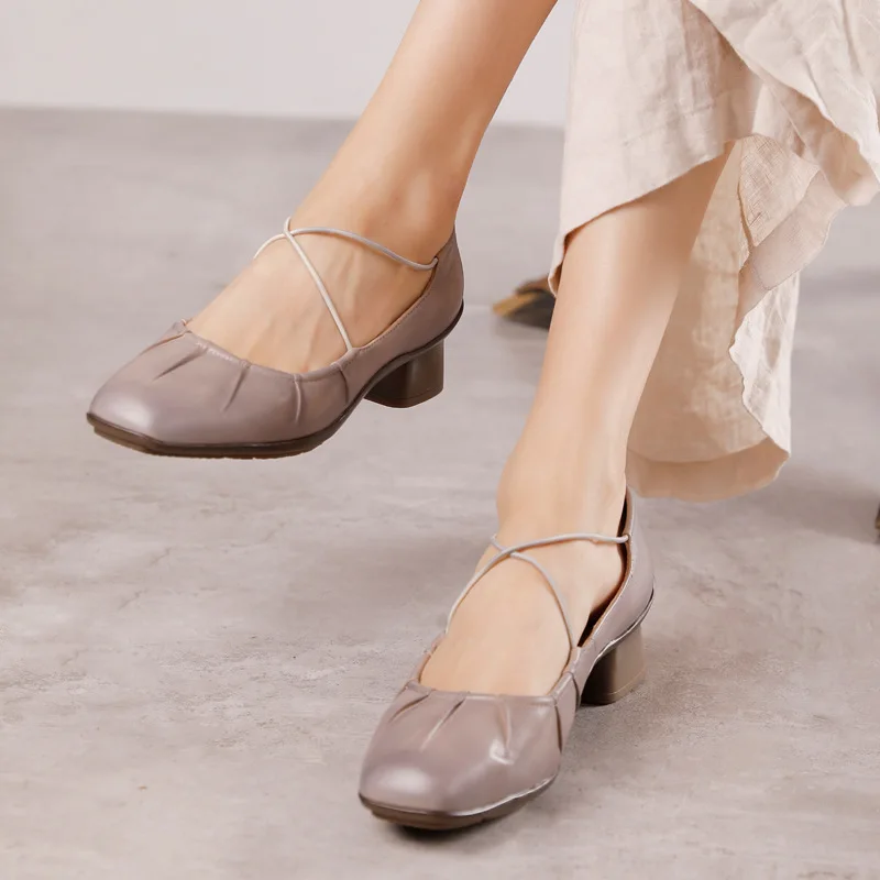 

Туфли-лодочки женские на низком каблуке, натуральная кожа, ремешок на щиколотке, брендовые, Ретро стиль, Мэри Джейн, серые, 2022