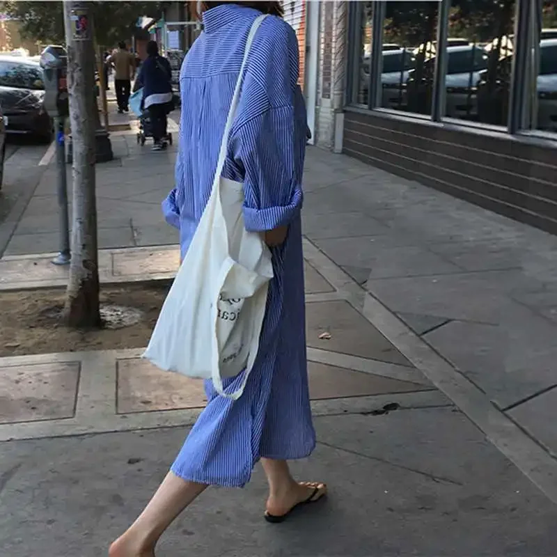 Летнее платье-рубашка свободного кроя с длинным рукавом повседневное удобное