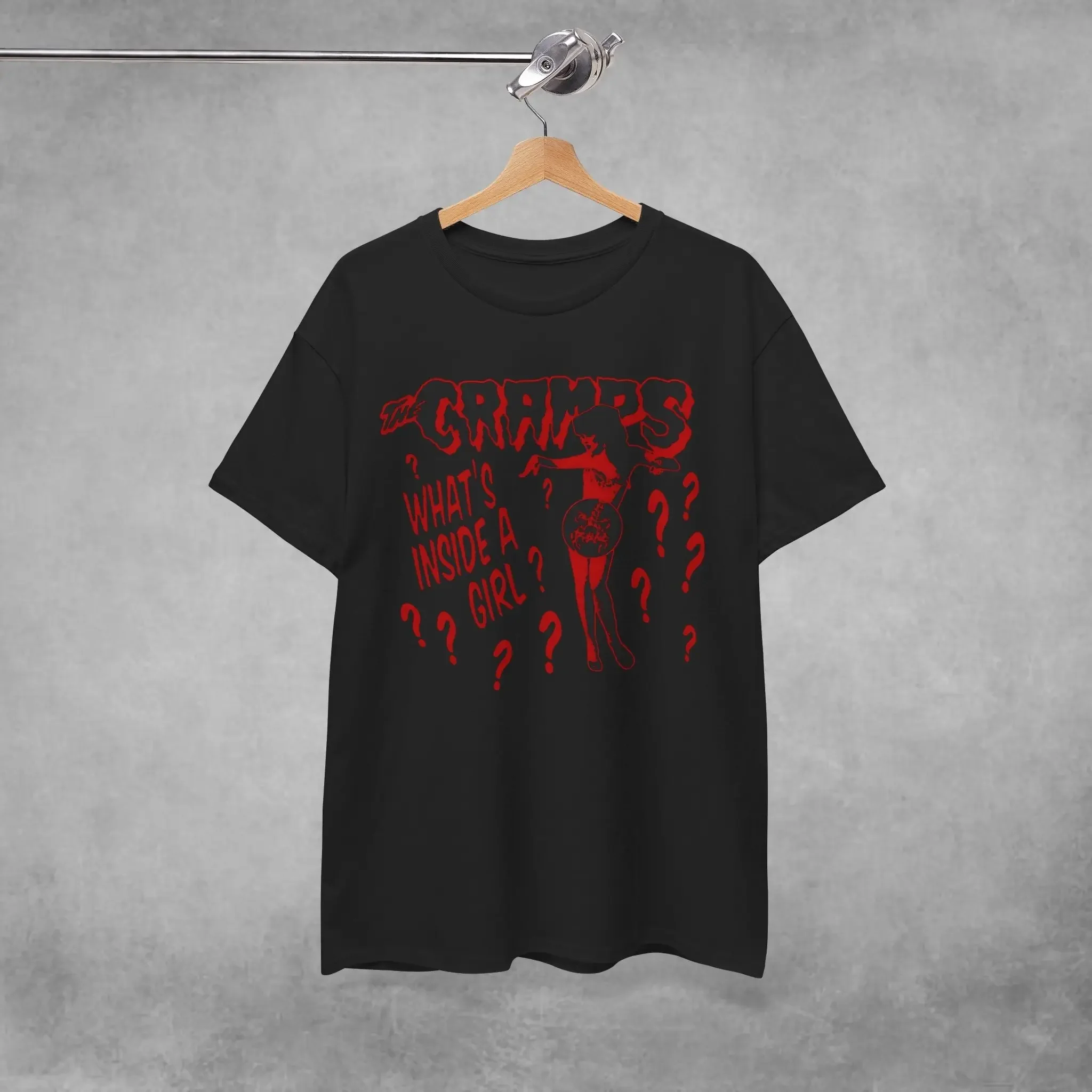 Футболка с изображением хипса внутри девушки панк-группы Merch для альтернативного