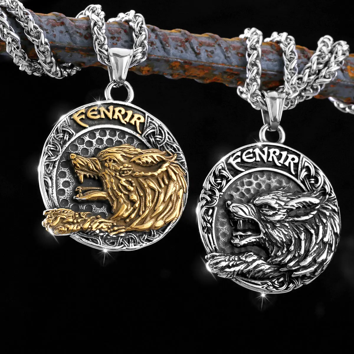 

Vintages Norse Rune Odin's Wolf Paw Necklace Men Norse Mythology Vegvisir Talisman Pendant Punk Stainless Steel Viking Jewelry