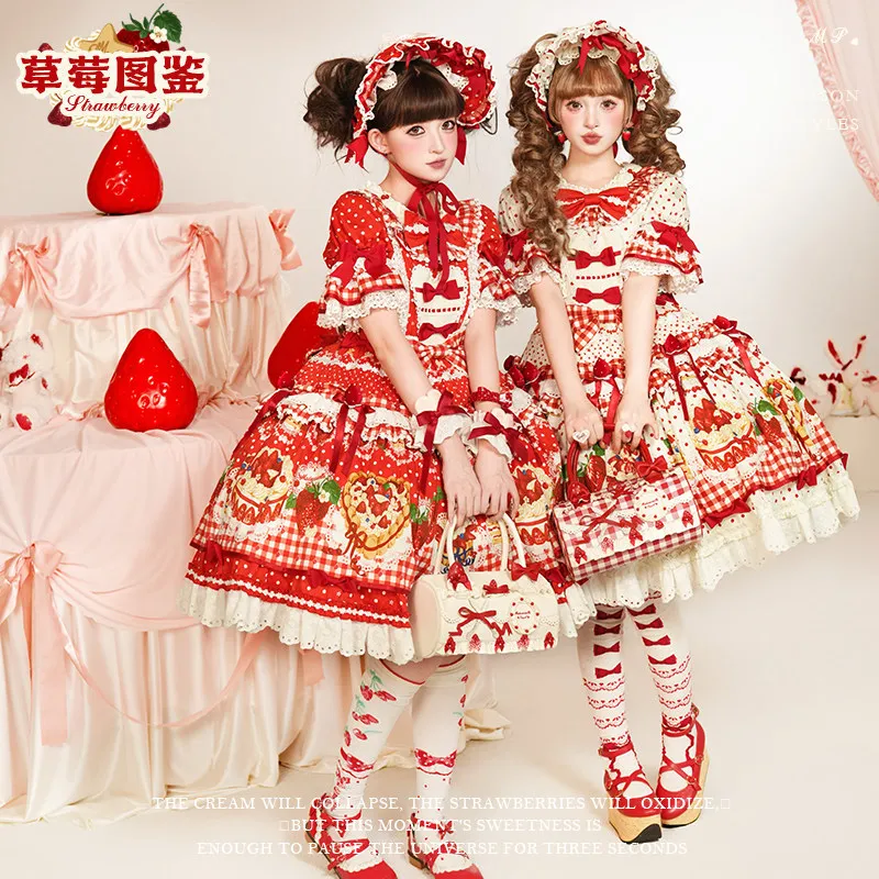 Фото Платье JSK из хлопка в стиле Sweet Lolita с принтом «Клубничный торт» от Mademoiselle Pearl. ПРЕДЗАКАЗ / 4 месяца. №5