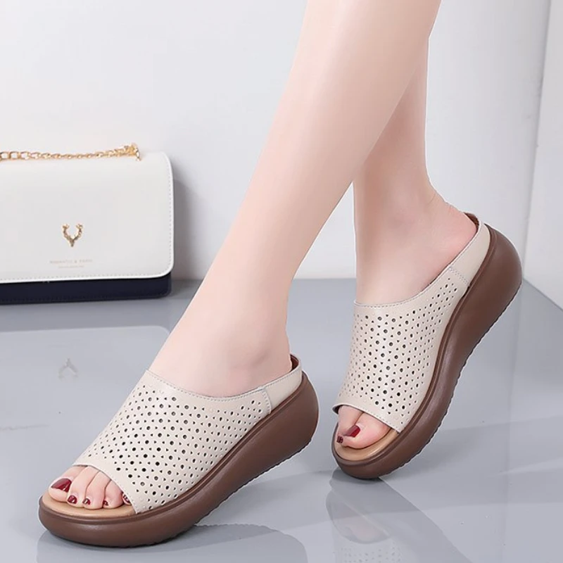 

2022 New Summer Women's Shoes Hollow Out Peep Toe Slippers Fashion Retro Rocking Shoes Female Platform Beach Casual Sandalias