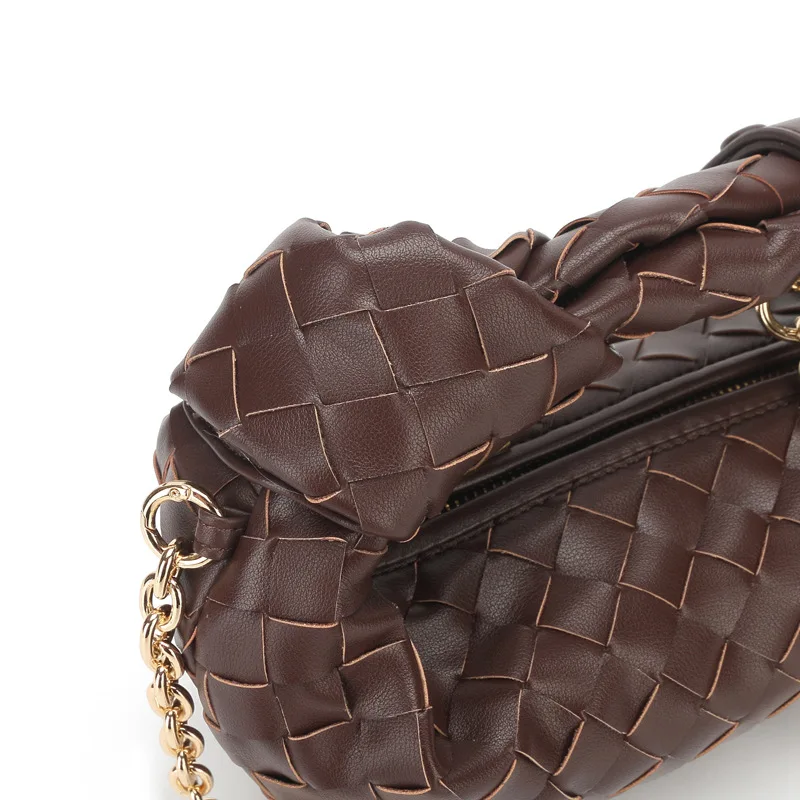 2023 Spring/Summer New Premium Slanting Cross Knotted Cow Horn Bag Hand Carrying Woven Bag Tote Crossbody Bag