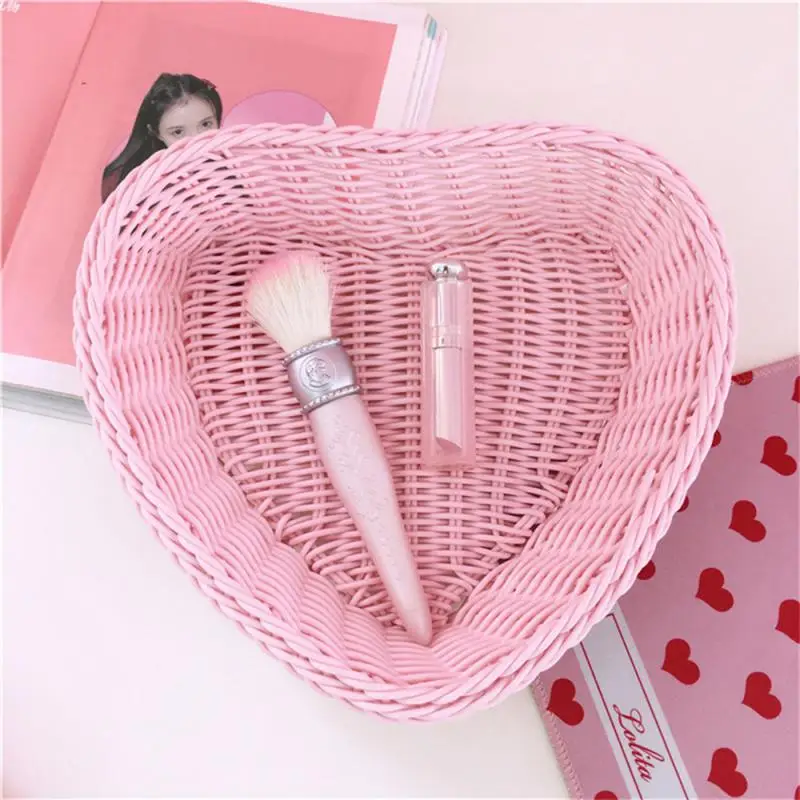 

Portable Fruit Basket Love Heart Shape Baskets Photo Props Nordic Storage Basket Organization Storage Desktop Decoration Basket