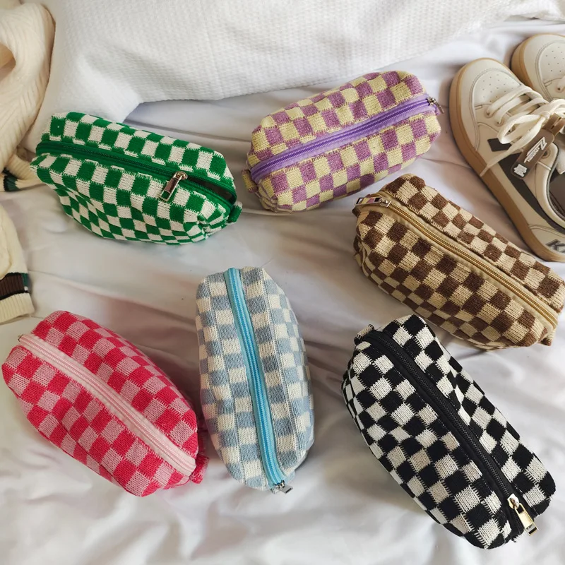 

1 Pc Women Soft Knitted Makeup Bag Zipper Checkerboard Cosmetic Lipstick Organizer Travel Females Toiletry Make Up Storage Pouch