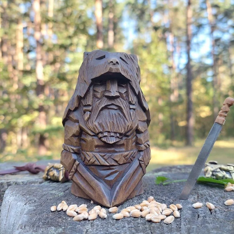 

Статуэтка Одина, канифоль