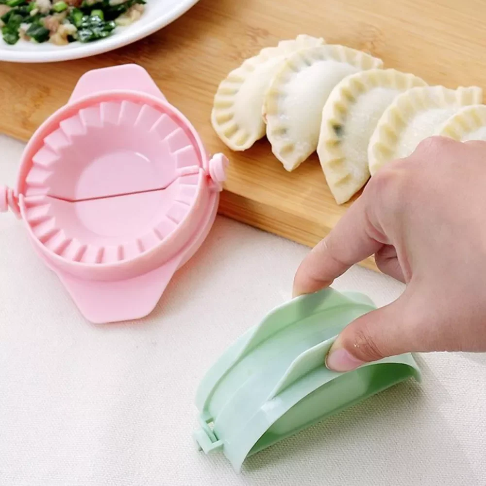 

NEW2022 DIY Plastic Dumpling Mold Maker Gadgets Dough Press Ravioli Making Mould Presser Molds Cooking Pastry Cutter Kitchen Acc