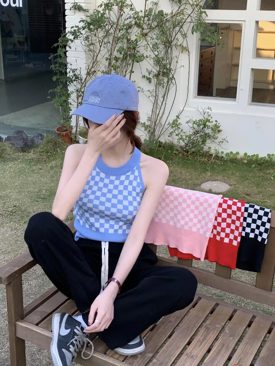 Женская Трикотажная майка с круглым вырезом без рукавов |