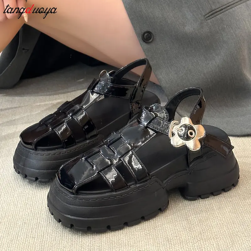 

Женские босоножки на толстой подошве, сандалии на мягком каблуке с перфорацией, дизайнерская модная обувь в римском стиле, Новинка лета 2023