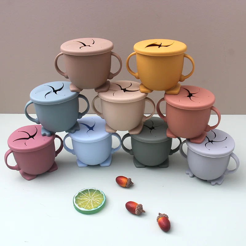 

Silicone Snack Cup Silicone Bottle Toddler Snack Catcher Food Grade Collapsible Cup No Spill Food Baby Cups Foldable
