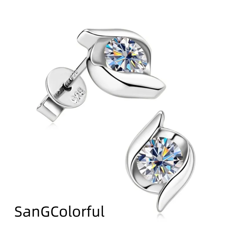 

Женские серьги-гвоздики из серебра 2023 пробы, с муассанитом