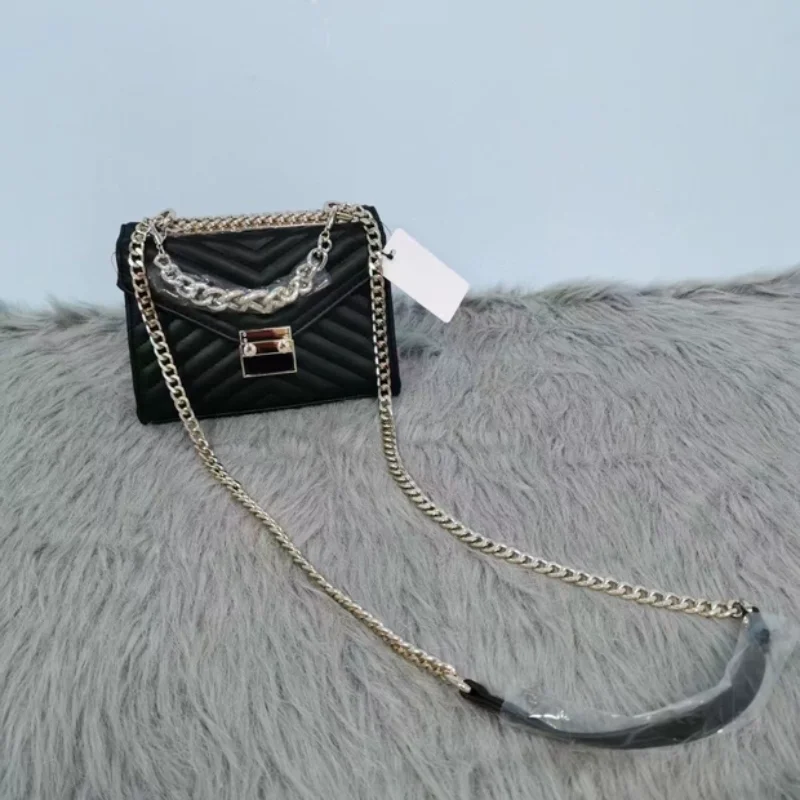 

Guess01 bag shoulder bag is suitable for girls' fashion items with multiple colors available