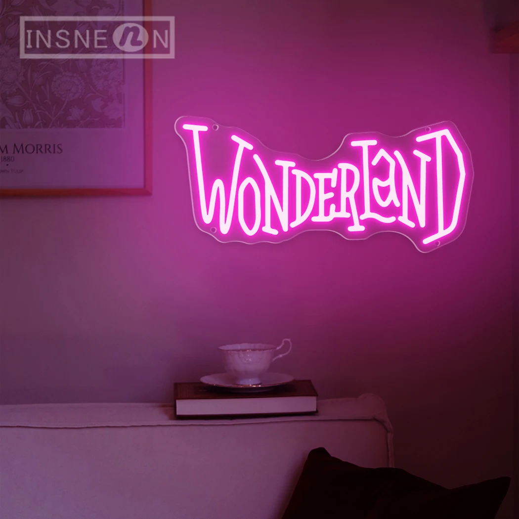 Светодиодная вывеска Wonder Land