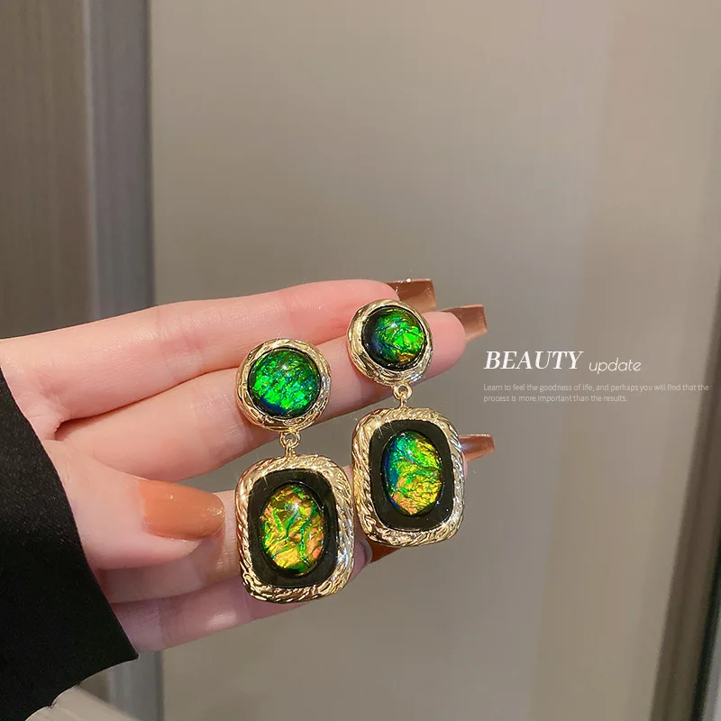 

Trend Vintage Hong Kong Baroque Luxury Glass Filled Earrings Unusual Jewelry Temperament Gift Accessories For Women's Fashion