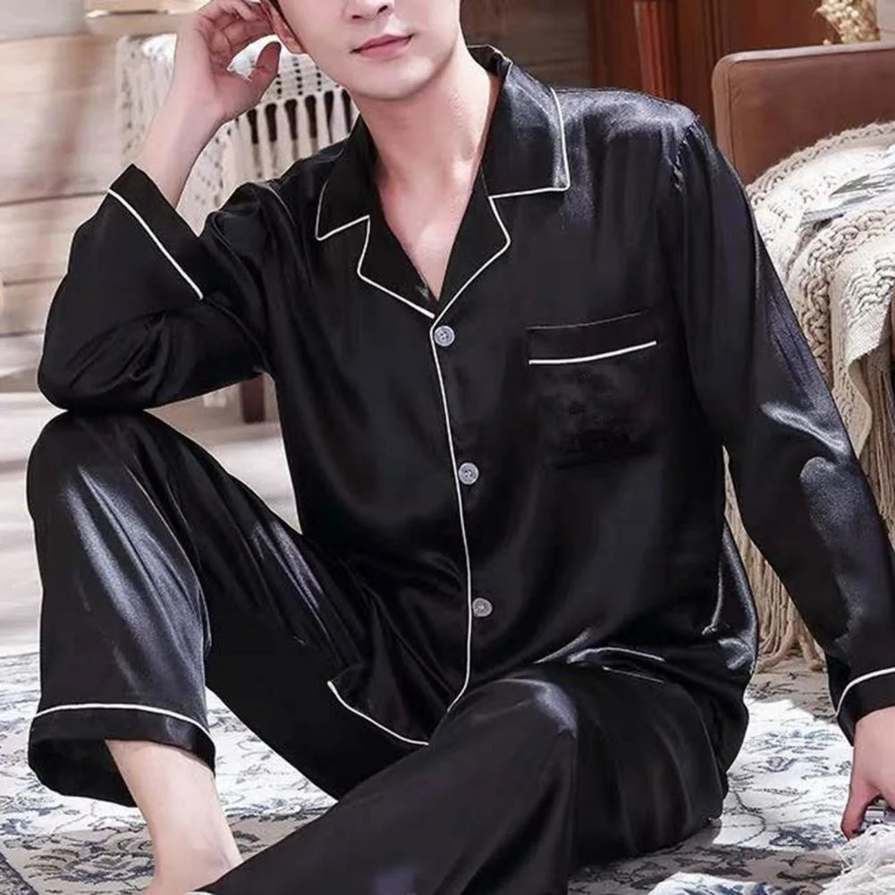 

1 Set Men Sleepwear Solid Color Lon Sleeved Sinle Breasted ome Wear Ice Silk Loose Pajamas Set for omewear