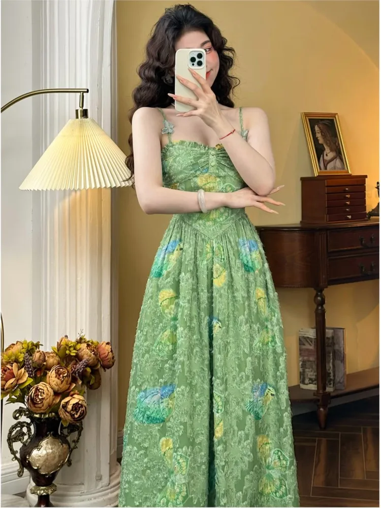 Женское платье-миди на бретелях-спагетти с цветочным принтом