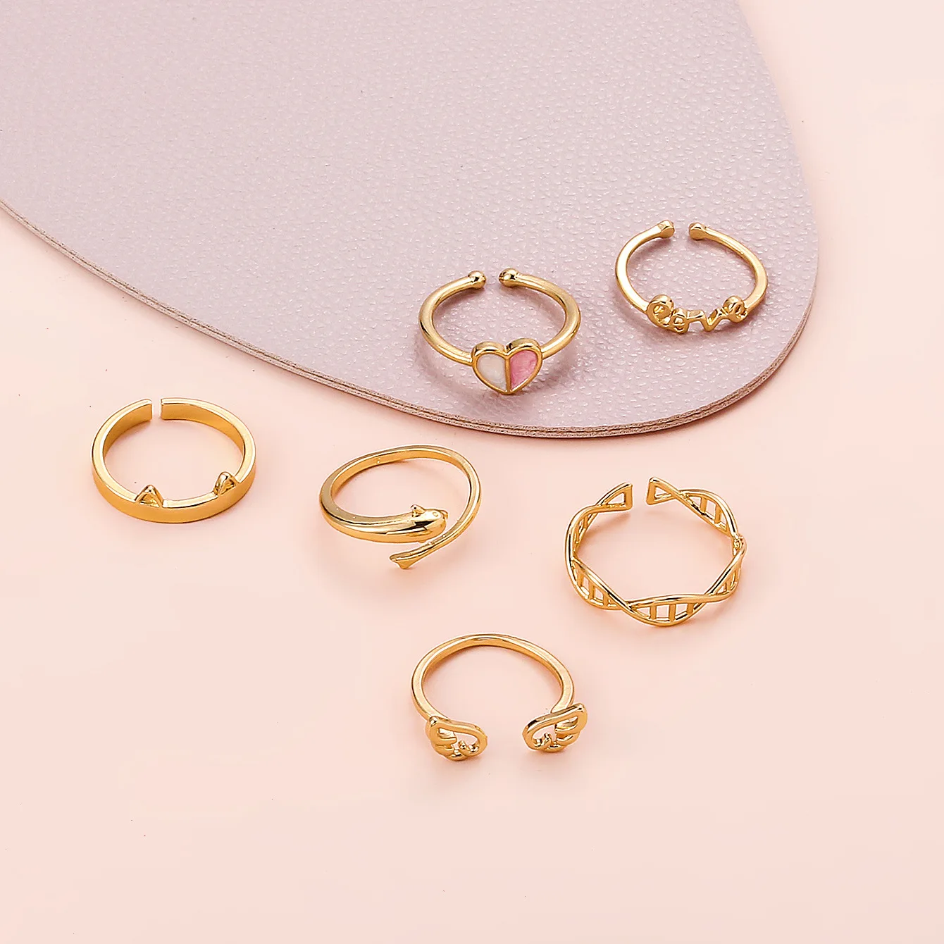 Кольцо с открытым носком женское регулируемый металлический узор в виде бабочки