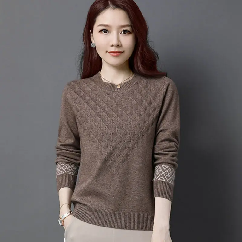 

Broken pullovers sweater wearing spring and autumn 2022 new loose foreign o neck sweater short sweater long sleeve sweater top