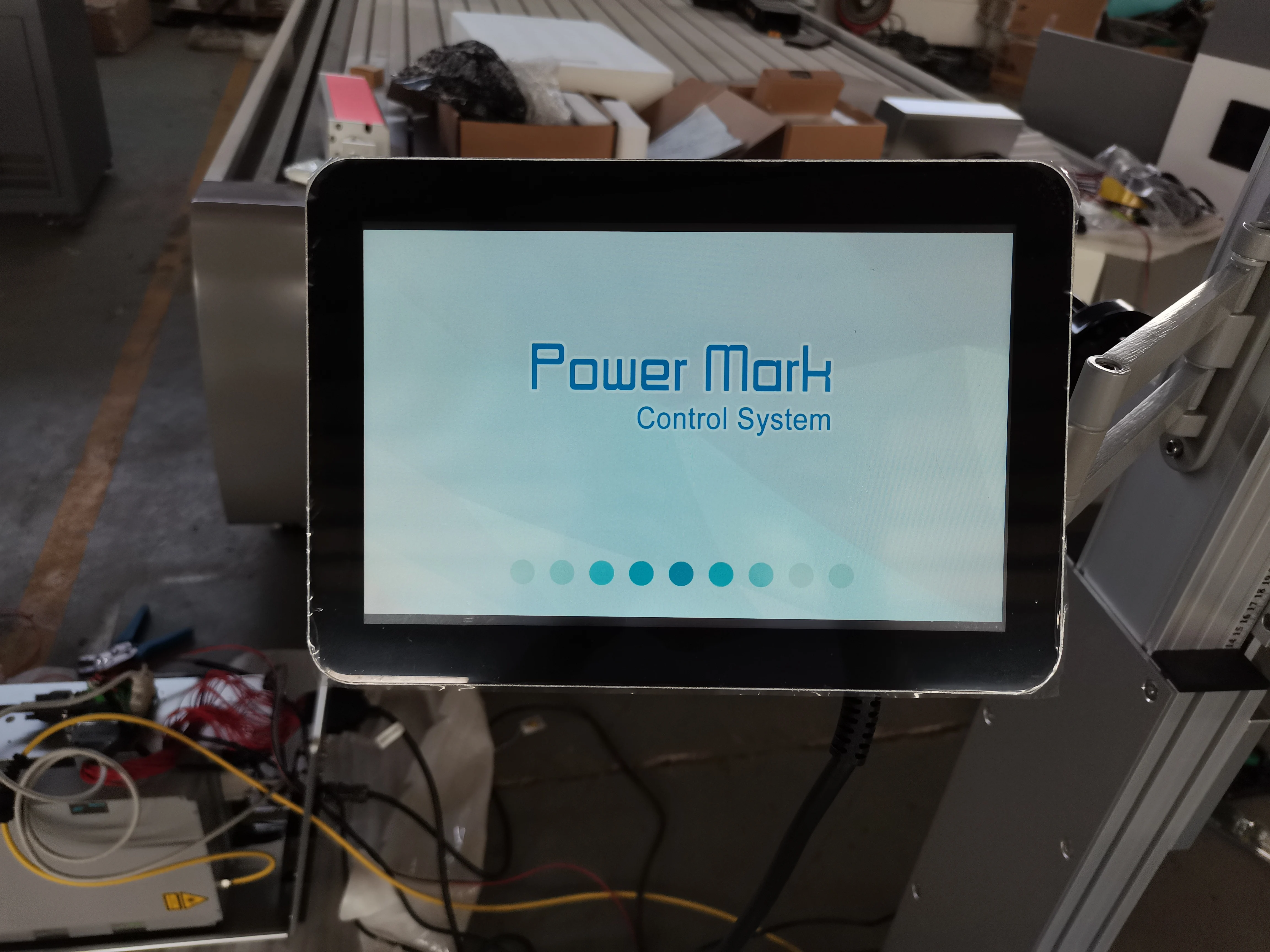 Лазерная маркировочная машина Flying Fiber для металлических пластиковых материалов