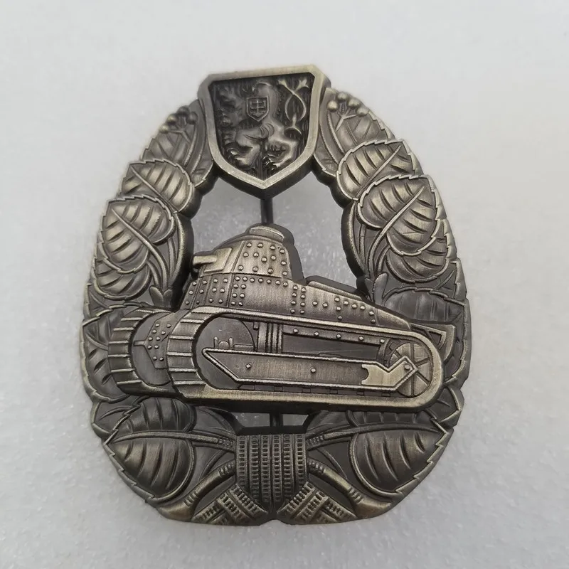 

Czech Republic Metal Tank Commemorative Collection Medal Gift
