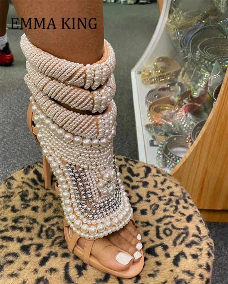 Летние женские сандалии-гладиаторы с жемчужными деталями пикантные сандалии