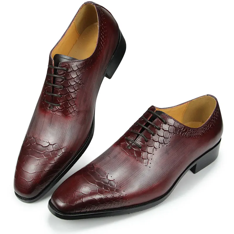 

New Mens Luxury 2022 Leather Oxford Flat Footwear Casual Business Style Comfortable Fashion Brand Dress Shoes for Men Red Bottom
