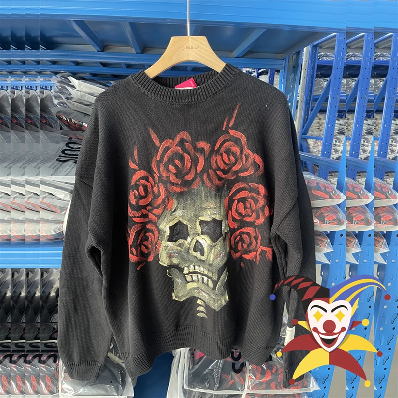 Жаккардовый свитер SSSAINT LOUIS ручной работы с розовым черепом мужской женский