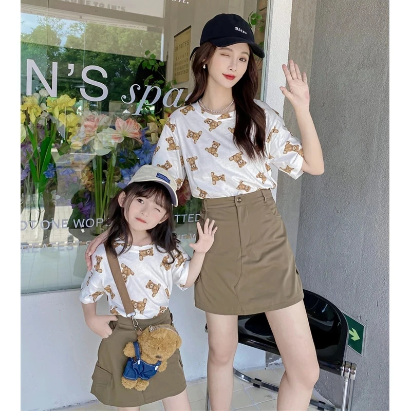 

2022 Mom Daughter Matching Outfits Summer Women Suit Baby Girls t Shirts+Skirt With Shorts Inside Clothing Set Mommy And Me Sets