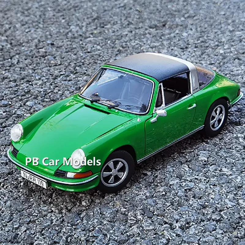 

Модель автомобиля Schuco 1:18 911S Targa + небольшой подарок