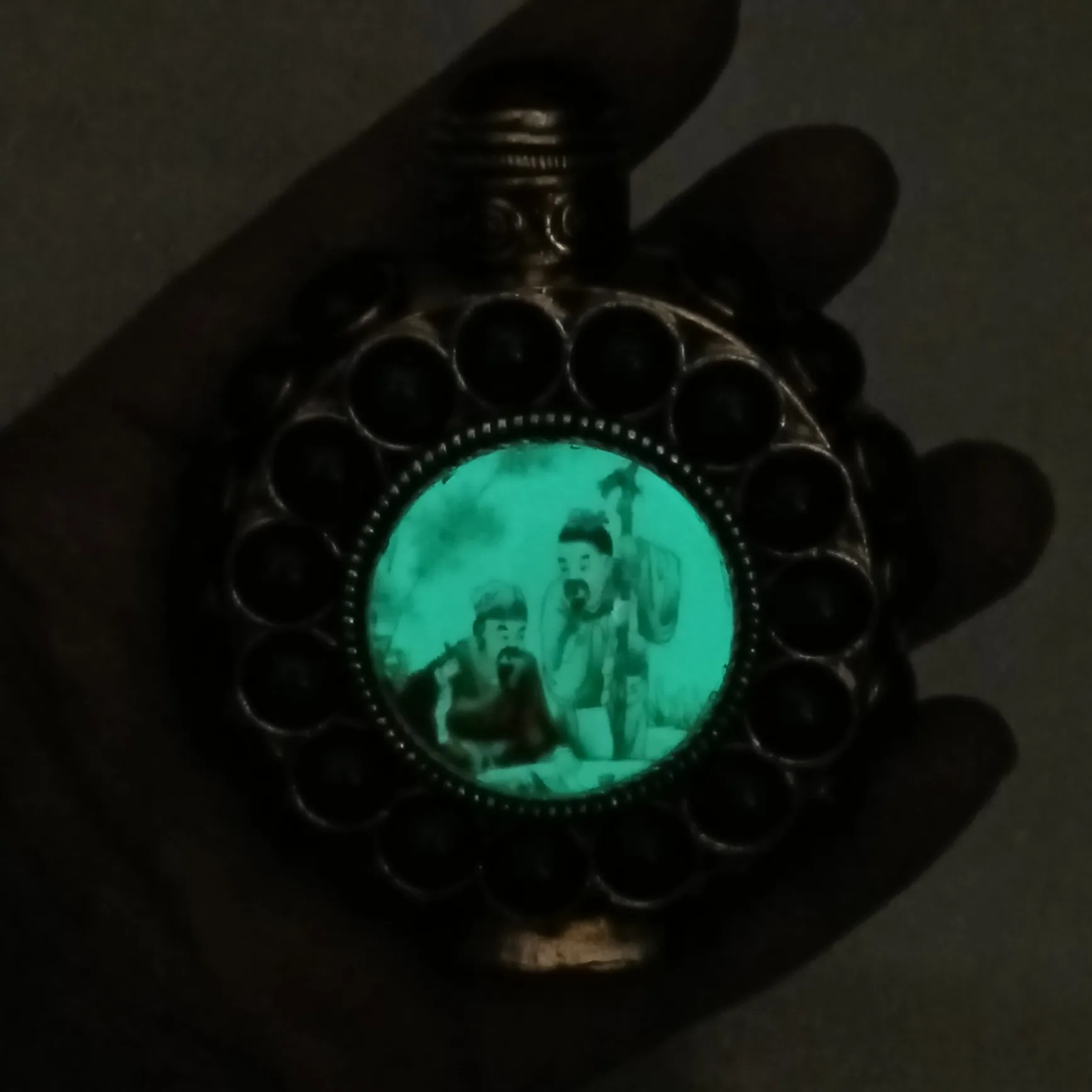 Chinese Elaboration Good Luck Wealth Noctilucent “ Snuff Bottle” Metal Crafts Home Decoration Collect