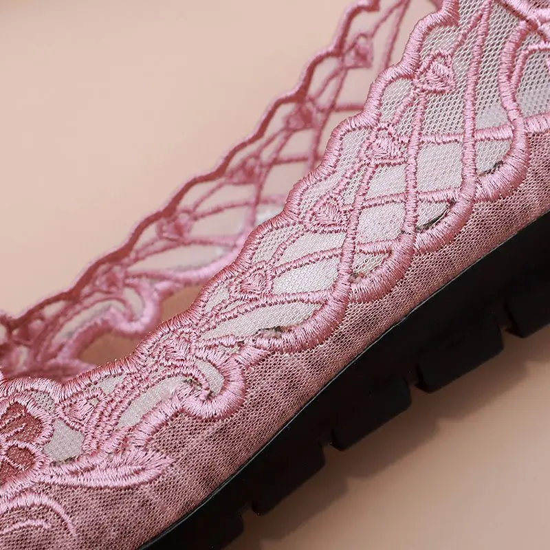 2023 New summer Female Retro Embroidered Ballet Shoes Women Flats Shoes Breathable Mesh Canvas Hanfu Flats Shoes Ladies