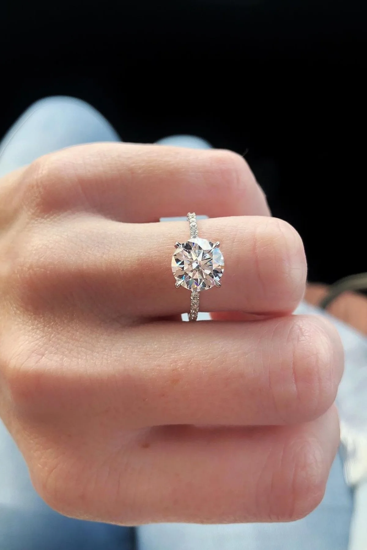 

Кольцо для помолвки с кристаллами и бриллиантами