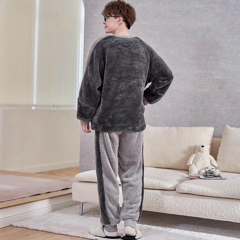FUNISHI Coral Fleece Pajama Set Loose Version Inspissate Men Sleepwear Winter Pajamas Flannel Plus Size 4XL Pullover Nightgown