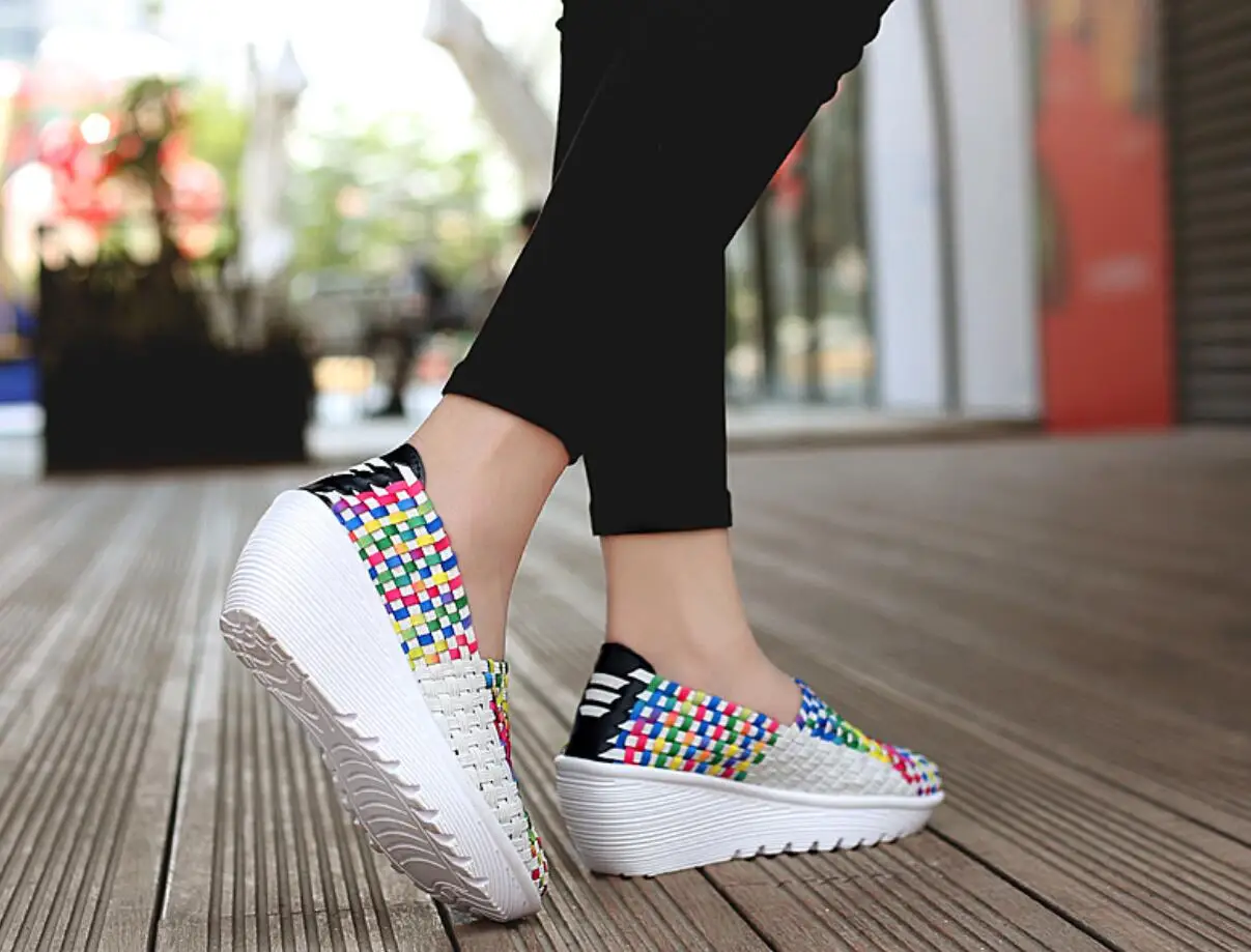 Women Flats Shoes Breathable Mesh Platform matching Slip on Soft Ladies Casual Shoes Woman Sneakers with breathable elastic Shoe