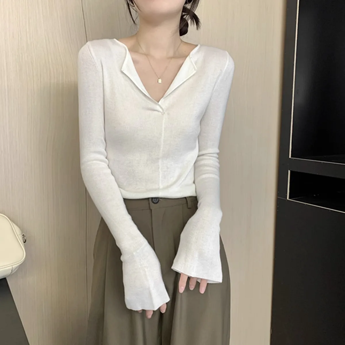 Повседневные женские свитера Базовая рубашка осень 2024 универсальный тонкий