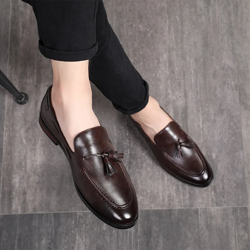 

Black Bottom Leather Gentleman Fashion Stress Shoes Men Business Driving Shoes Handmade Tassel Loafers Zapatillas Hombre Male