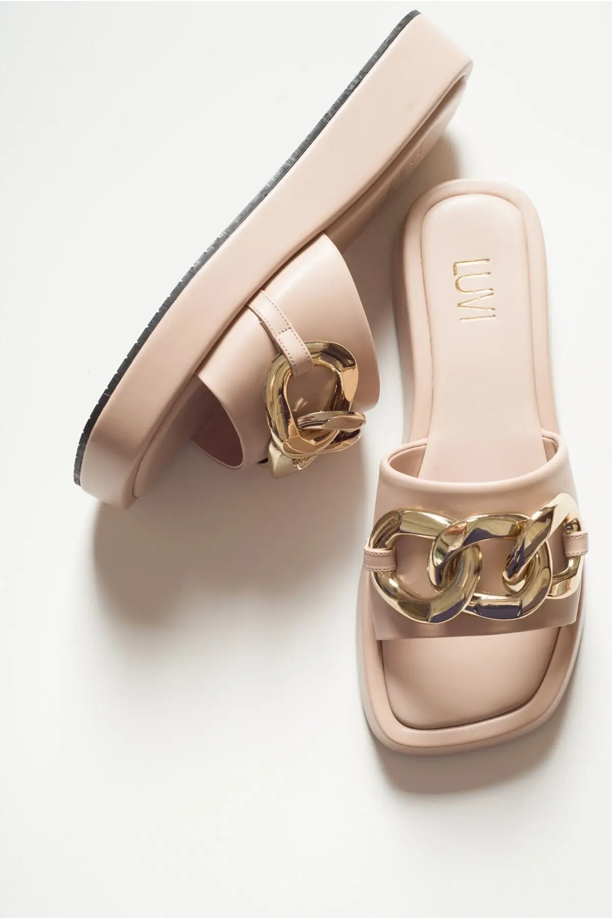

Women's Skin Chain Detail Slippers 844