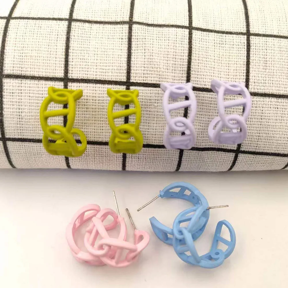 

2023 Earrings for Women New Hot Vintage Sweet Temperament Personality Fashion Candy Color Ins Couple Gifts Wholesale