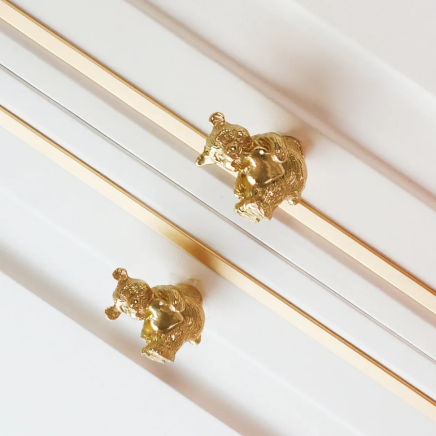 

Nordic Style Solid Brass Bear Cabinet Knobs and Handles Golden Light Luxury Single Hole Knobs for Furniture