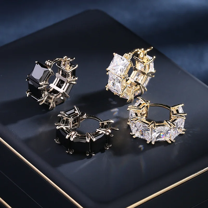 

High Quality Personalized And Exquisite Square Zircon Circles Ear Buckle Earrings For Women Fashion Jewelry LE196